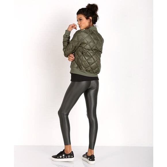 Alo Yoga Idol Quilted Bomber Jacket Hunter Green Size Small Studio Street Style - Picture 5 of 15